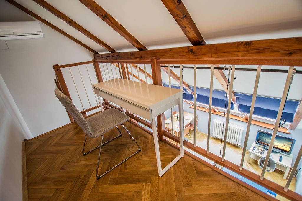 Ruterra Red Roofs View With Garage Apartman Prága Kültér fotó